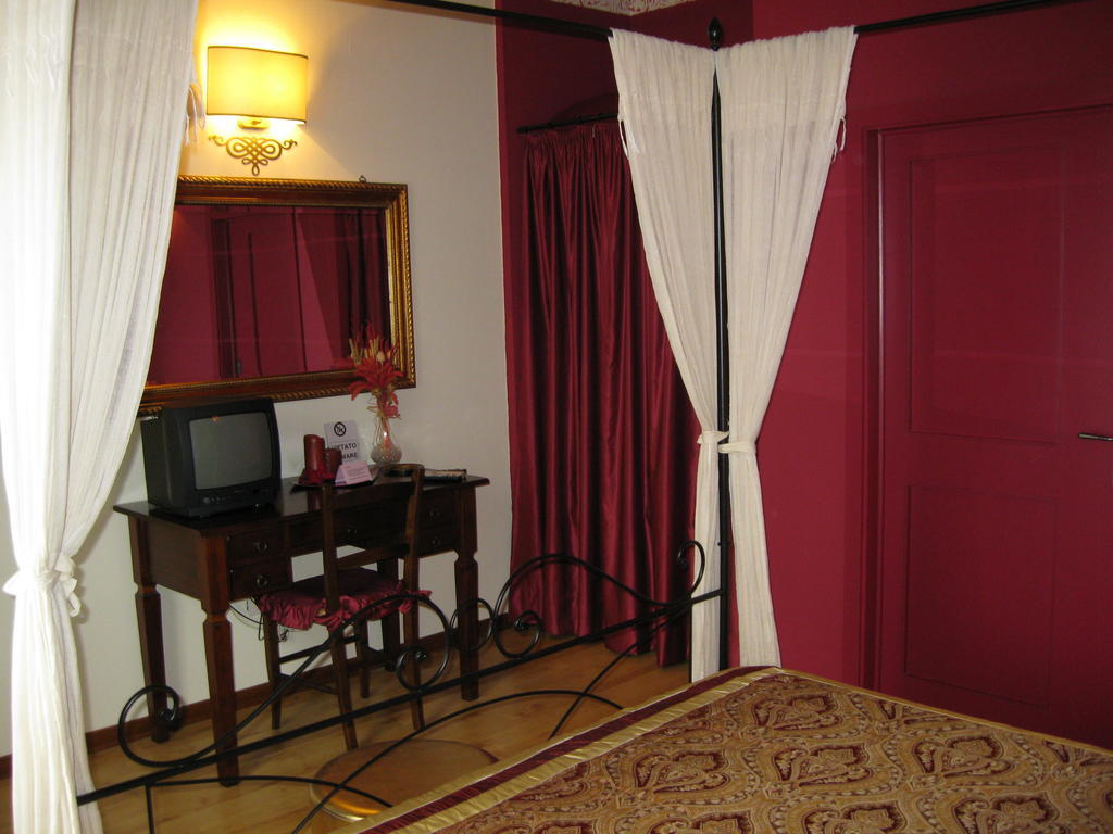 Giannetti Bed & Breakfast Poggio alle Mura Rum bild
